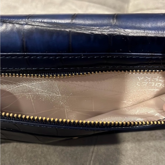 Badgley Mischka Navy Crocodile Leather Wallet ~ New without tags - Picture 4 of 10
